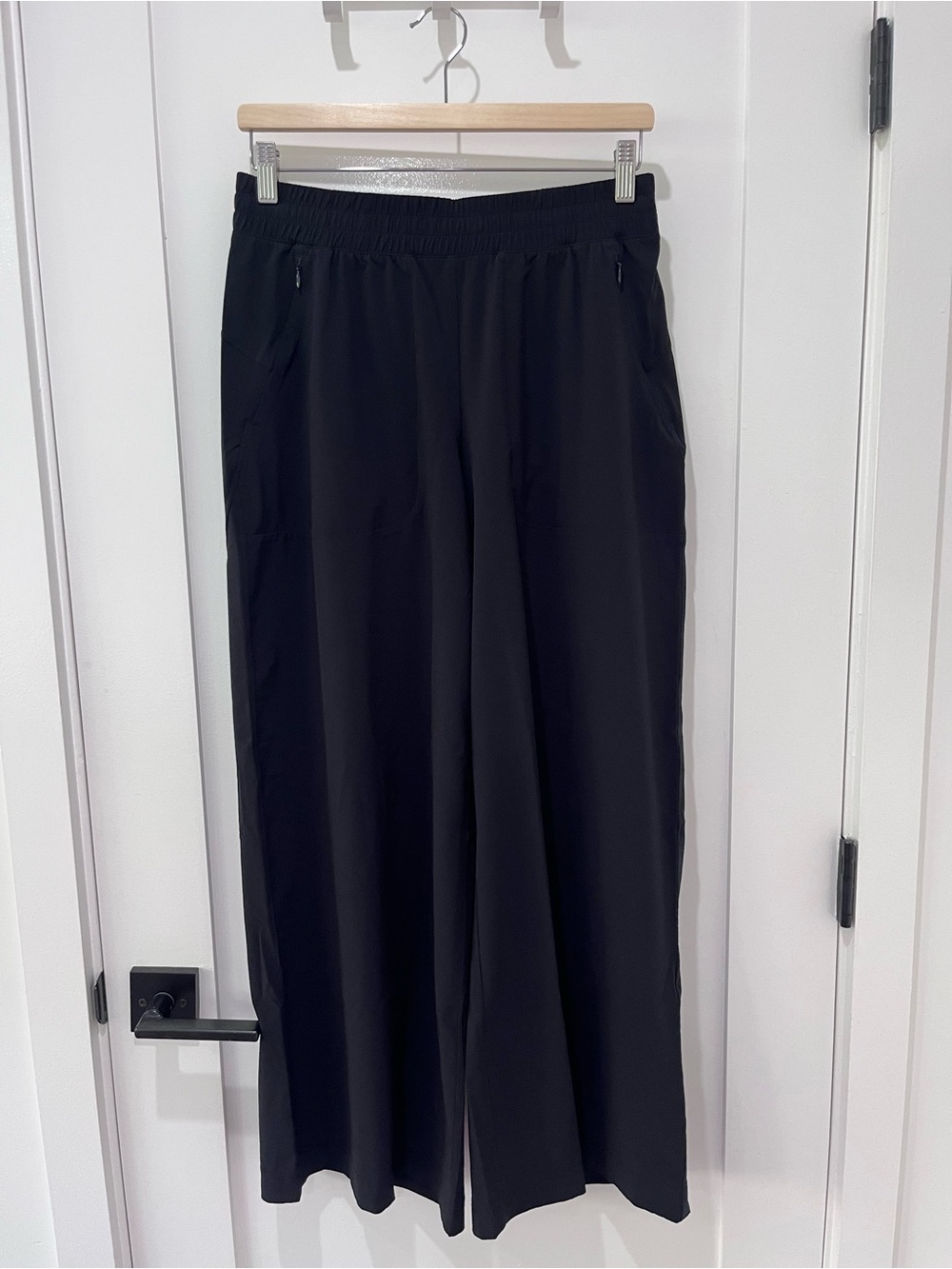 lululemon Swift Mid-Rise Wide-Leg Pant